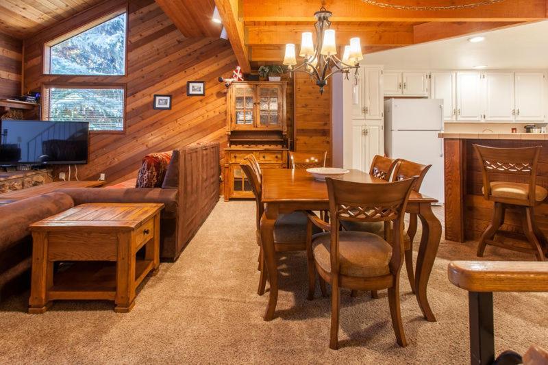 Snowflower # 62 - Townhome Mammoth Lakes Room photo